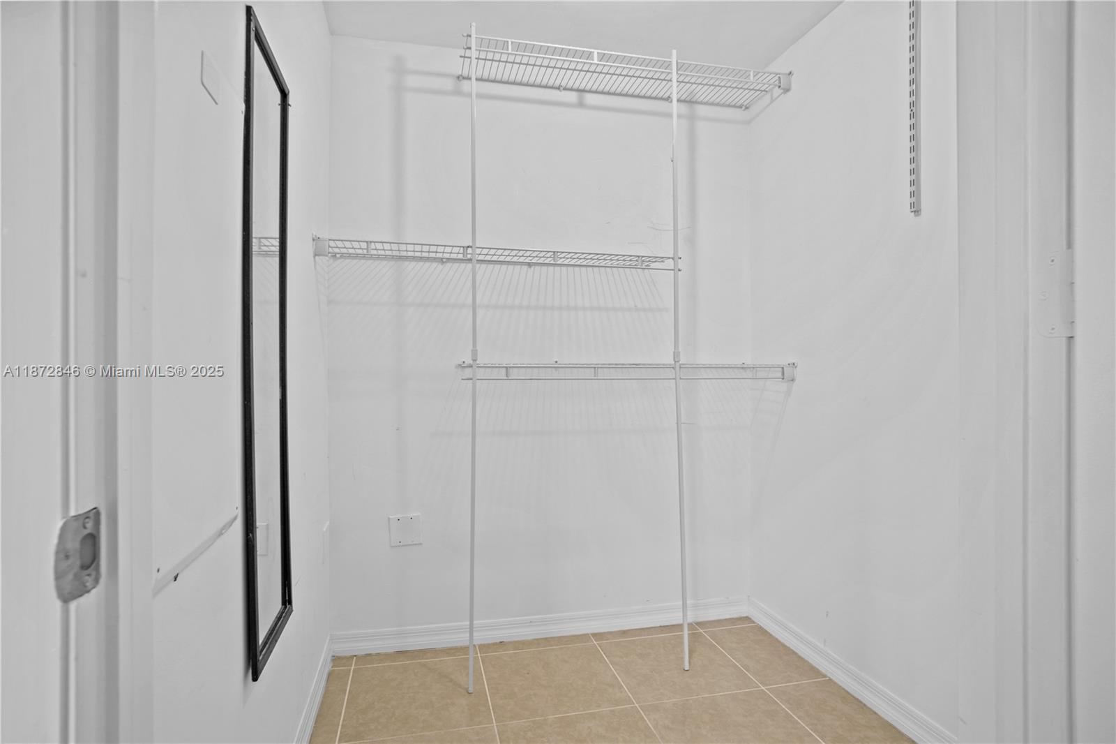WIND CONDO - Residential Lease