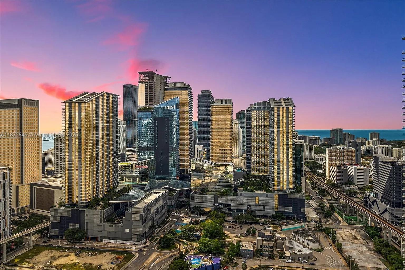 WIND CONDO - Residential Lease