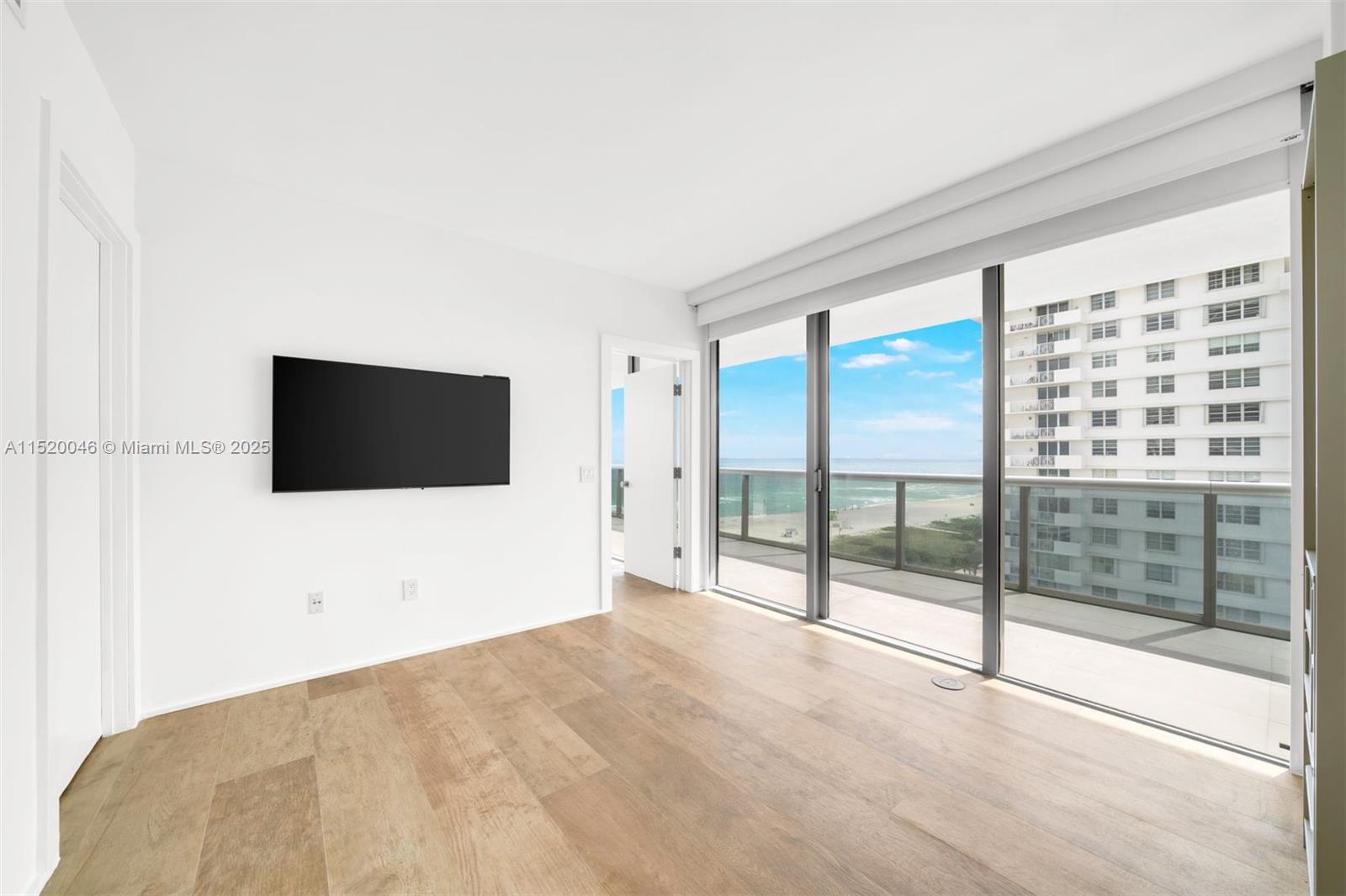 MEI CONDO - Residential