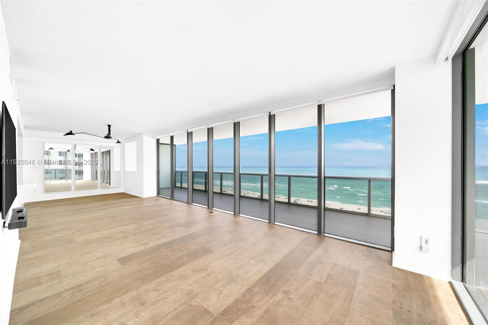 MEI CONDO - Residential