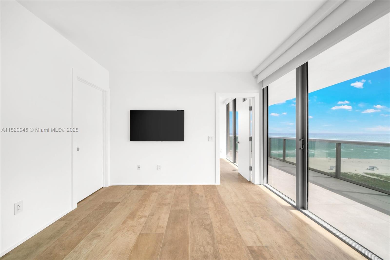 MEI CONDO - Residential