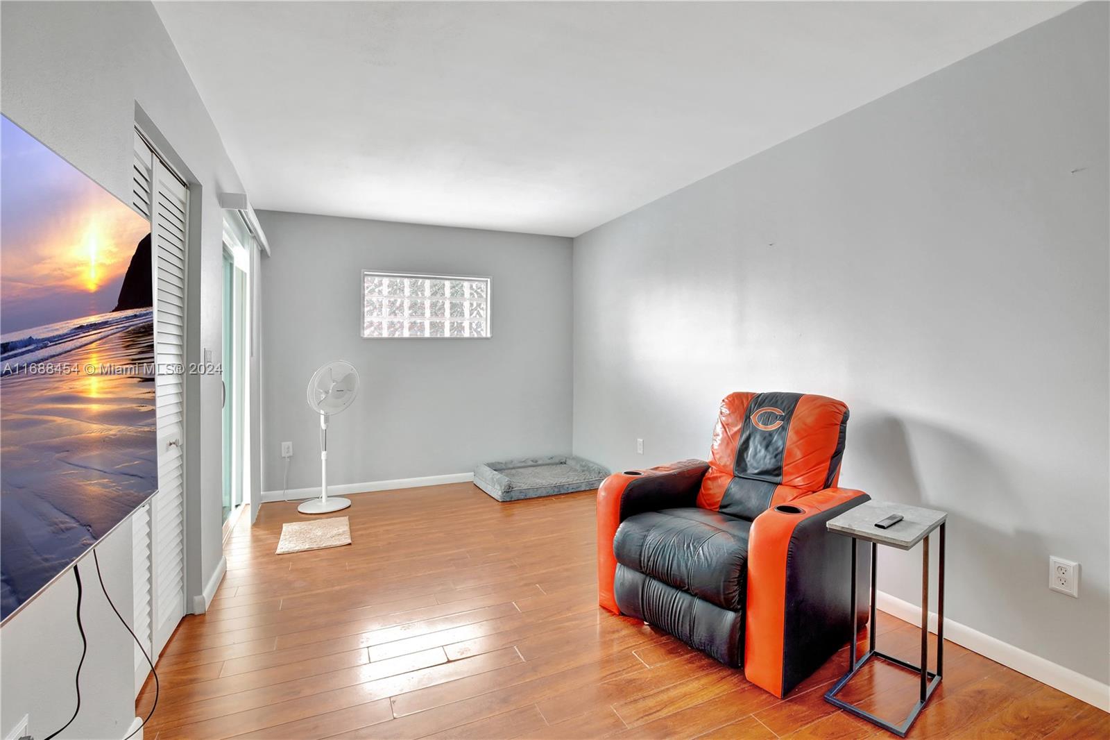 NOB HILL ESTATES 1 SEC - Residential
