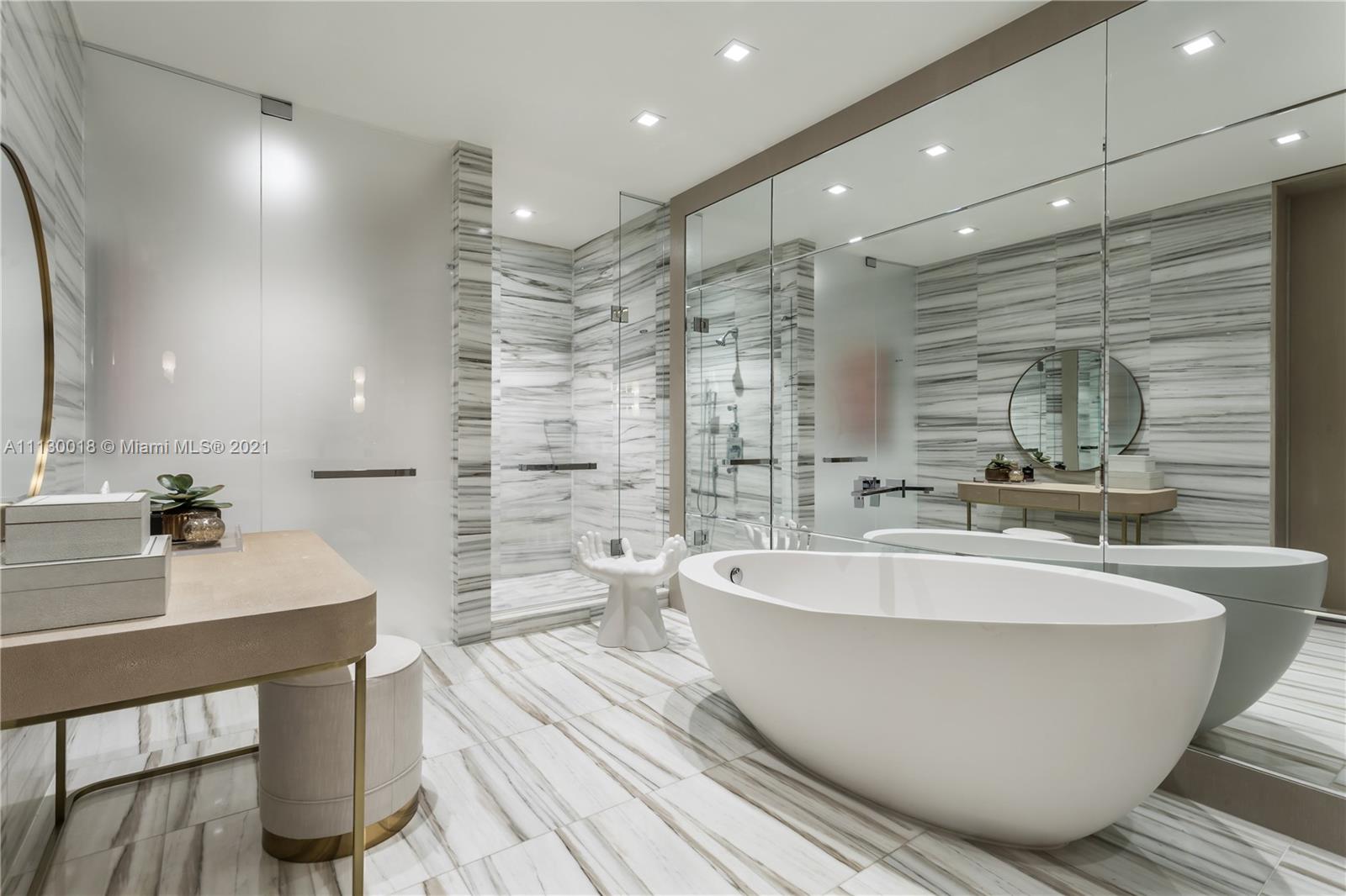 2201 COLLINS AVE CONDO - Residential