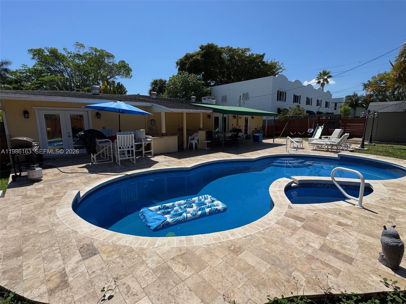 SANTA BARBARA ESTATES - Residential