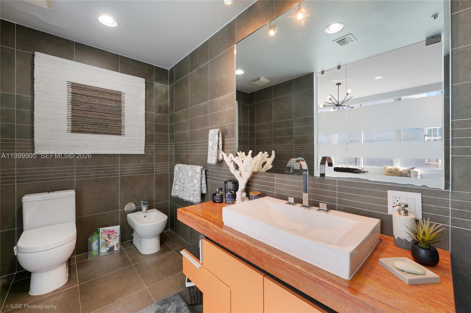 ARTEPARK SOUTH CONDO - Residential Lease