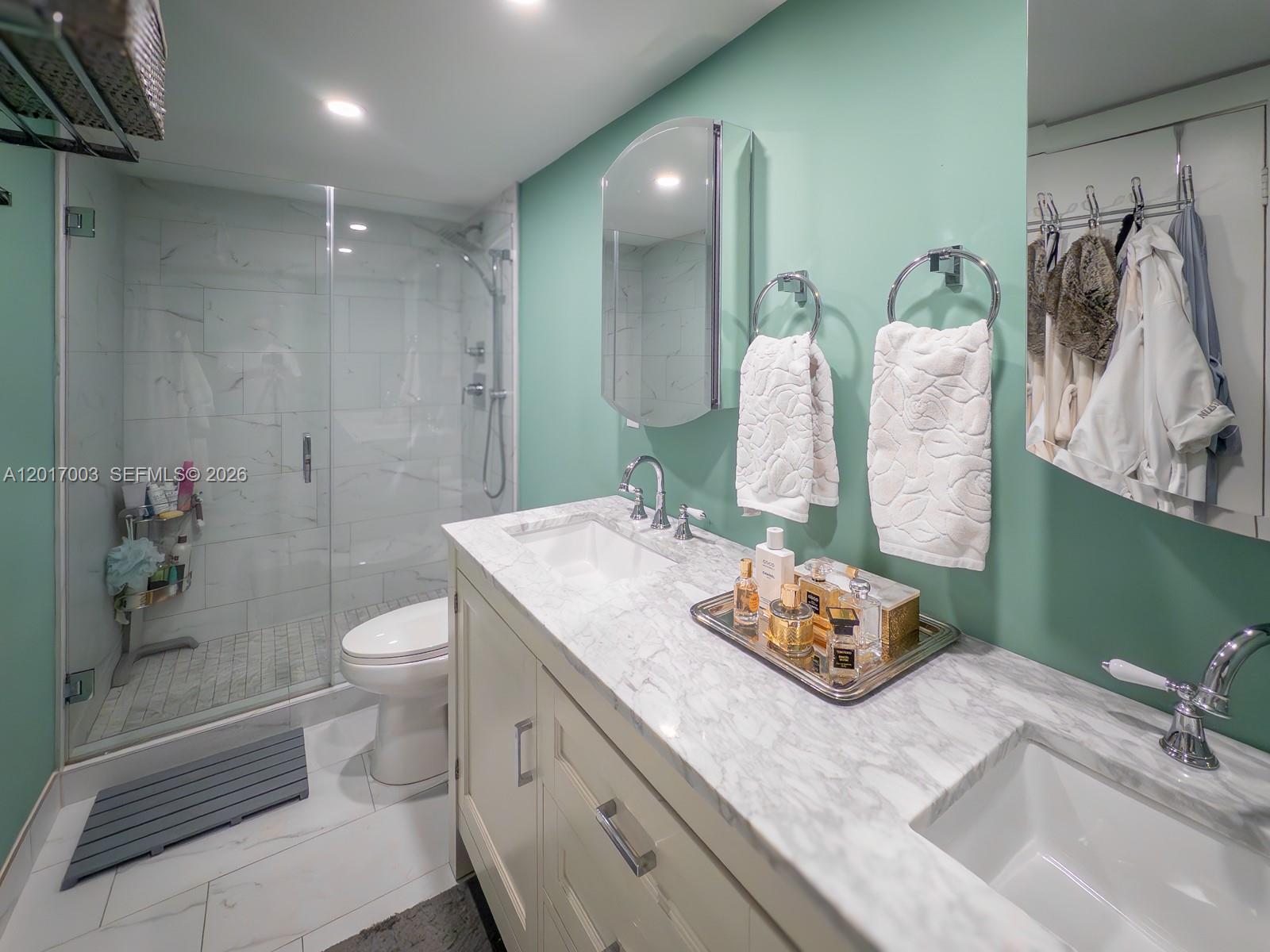 GABLES WATERWAY TOWERS CO - Residential