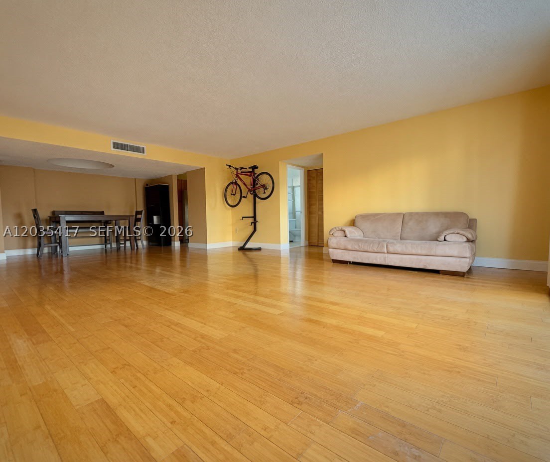 ADMIRALS PORT CONDO EAST - Residential