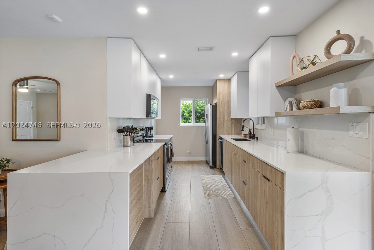 TROPICAL MANORS ADD-RESUB - Residential