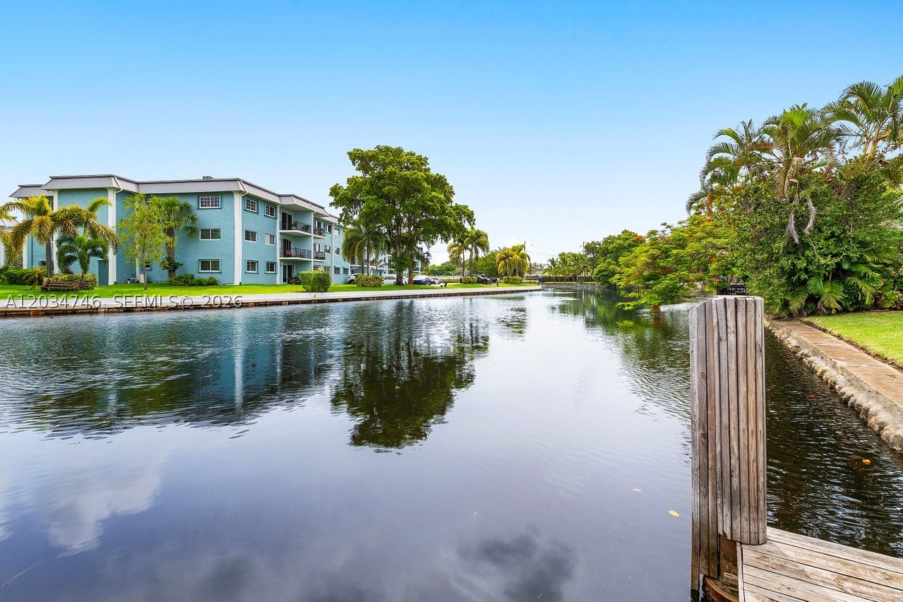 TROPICAL MANORS ADD-RESUB - Residential