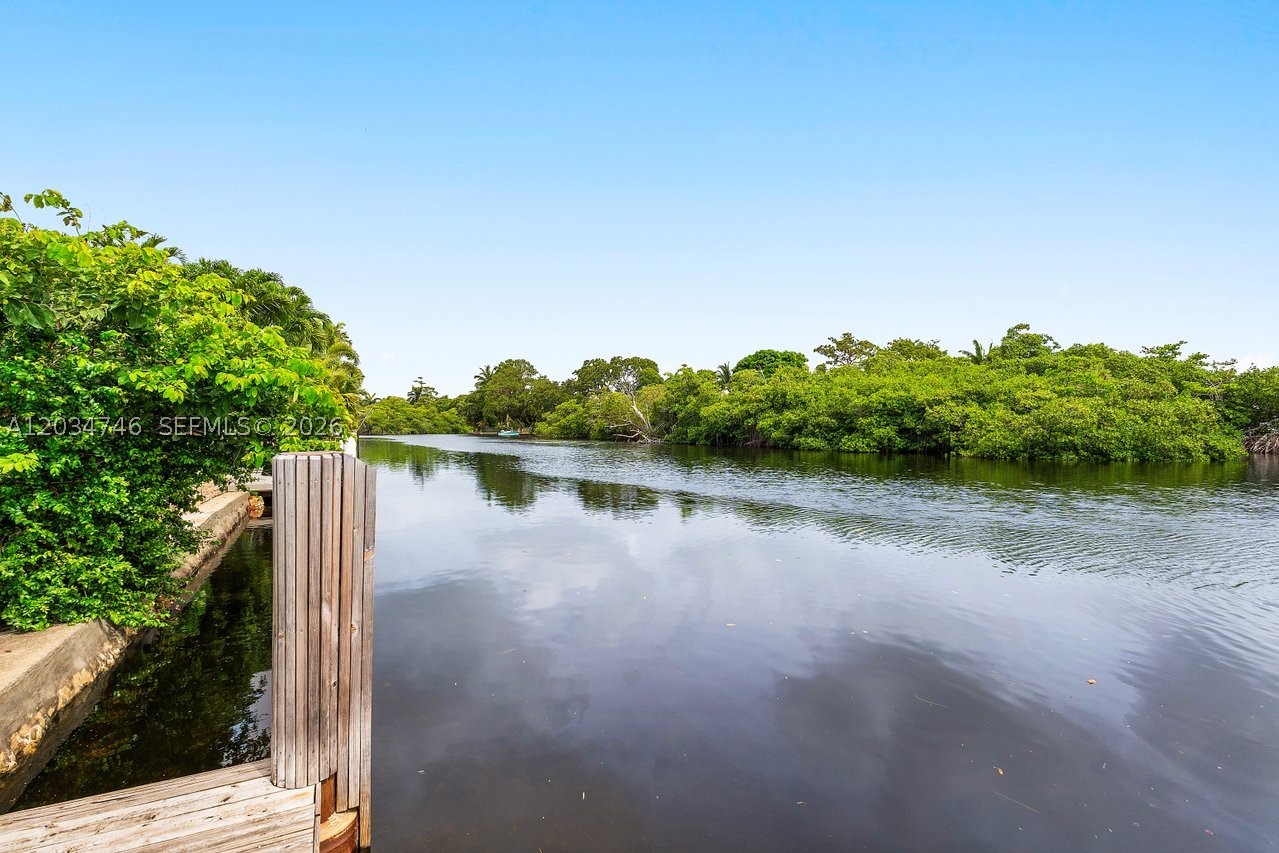 TROPICAL MANORS ADD-RESUB - Residential