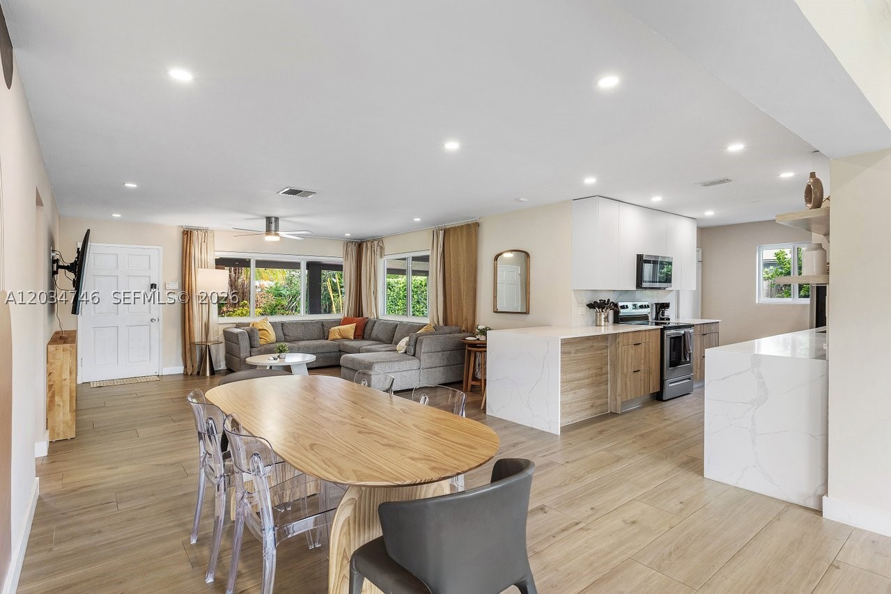 TROPICAL MANORS ADD-RESUB - Residential
