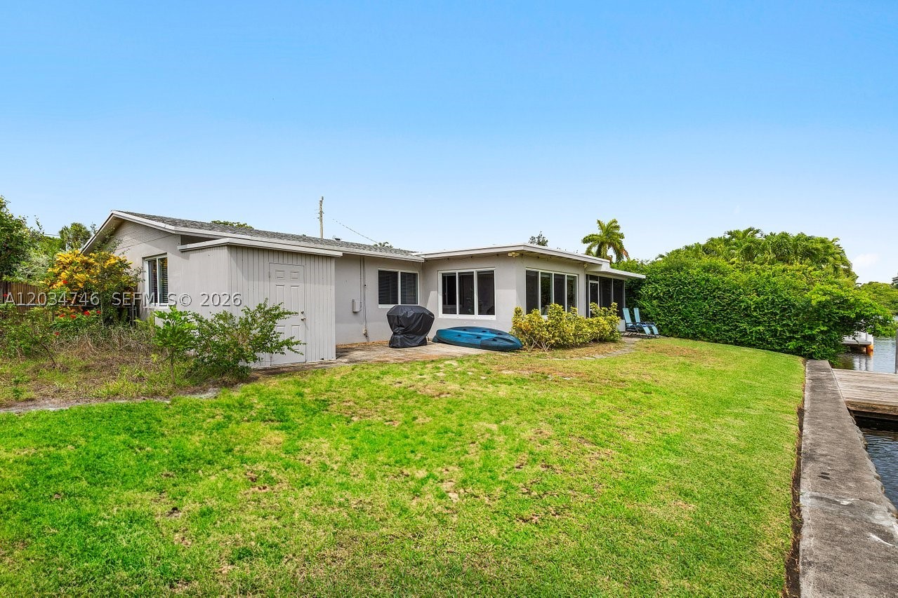 TROPICAL MANORS ADD-RESUB - Residential