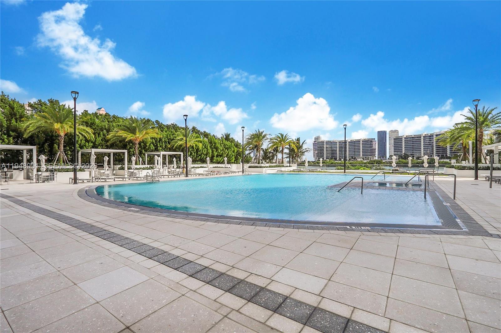 THE PENINSULA II CONDO - Residential