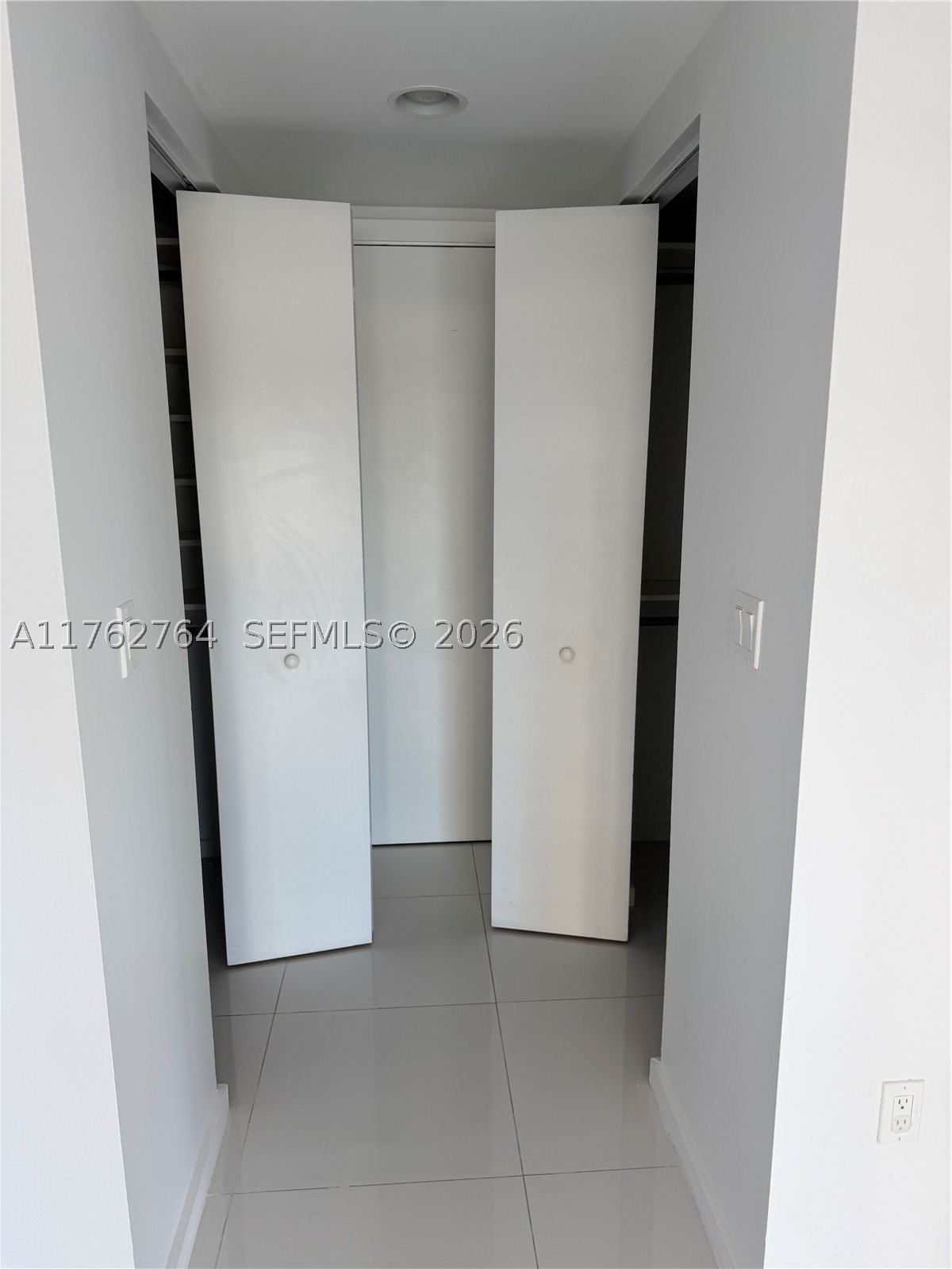 5252 PASEO CONDO - Residential