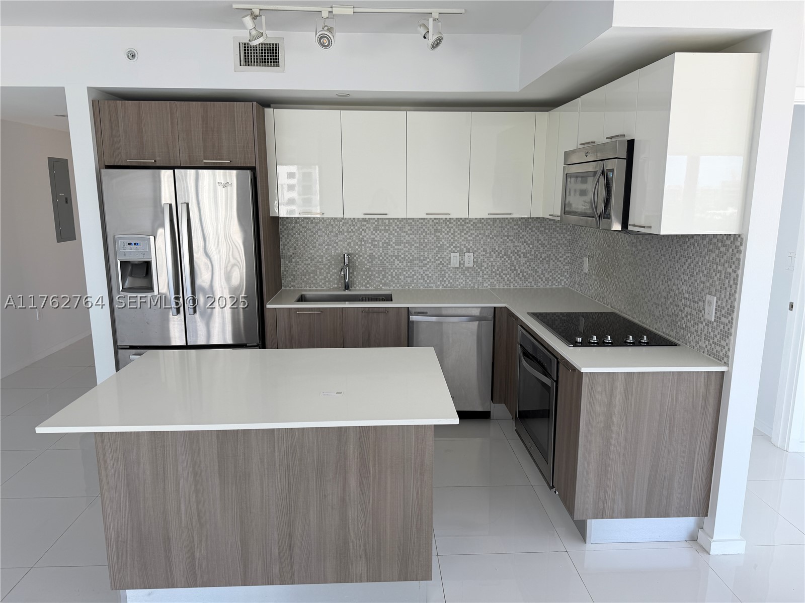 5252 PASEO CONDO - Residential