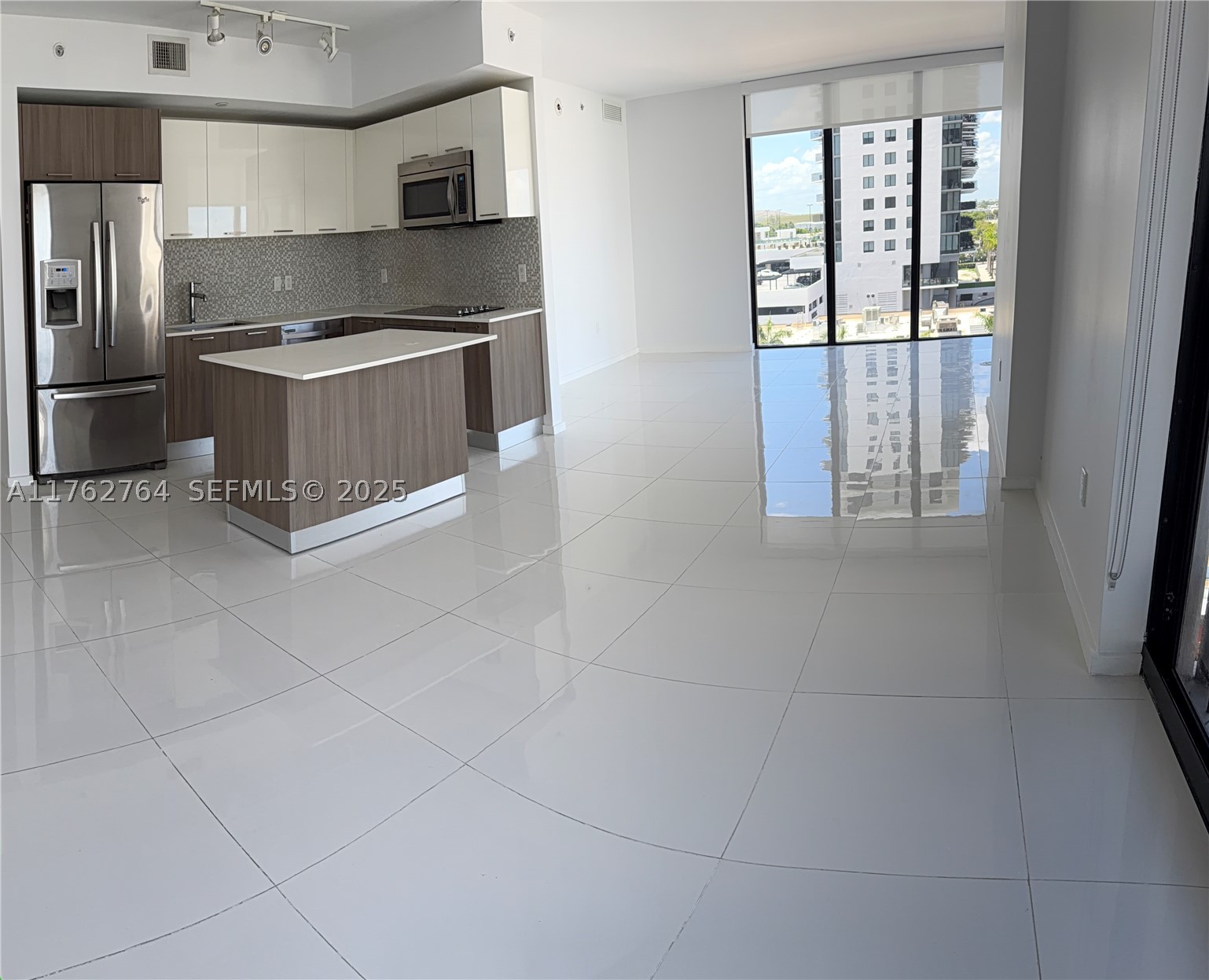 5252 PASEO CONDO - Residential