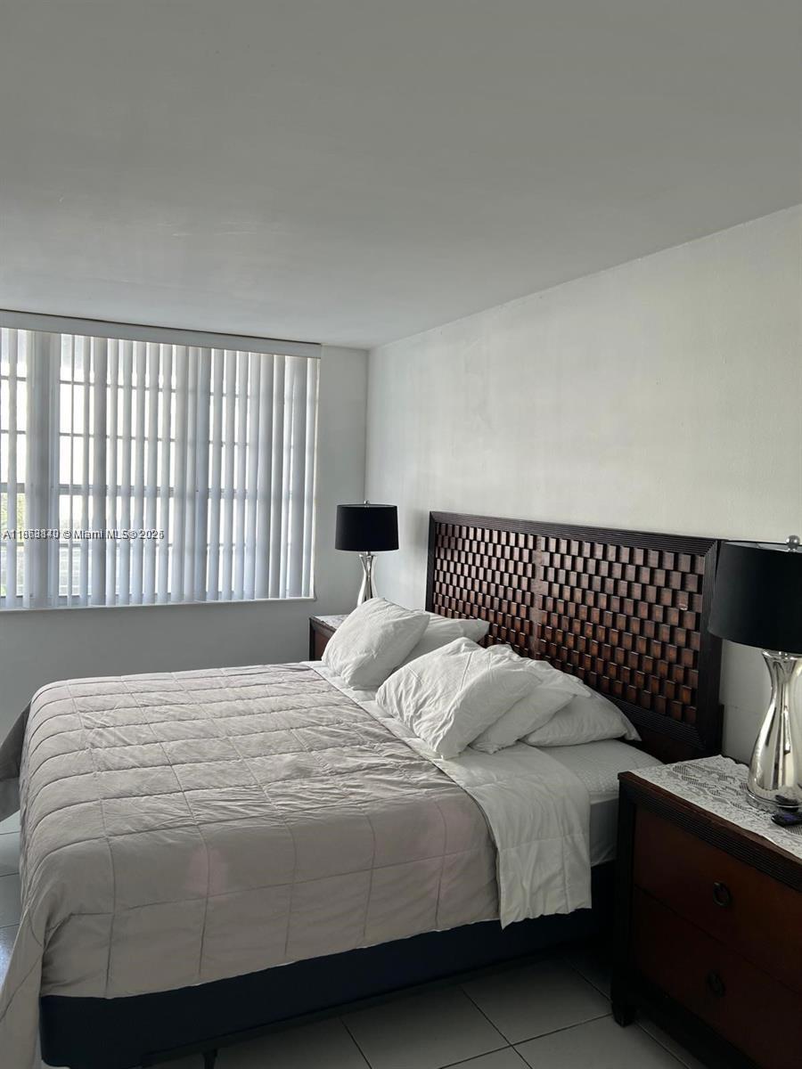 THE DECOPLAGE CONDO - Residential