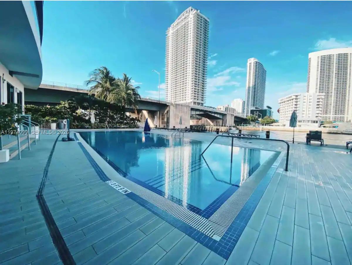 BEACHWALK CONDOMINIUM - Residential
