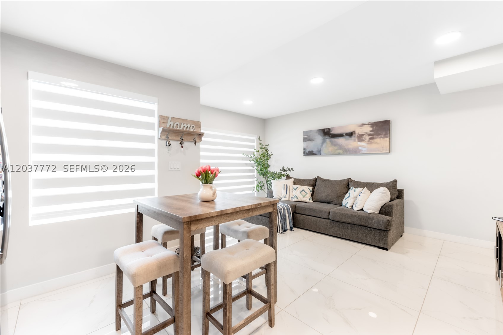 PARADISE ONE - Residential