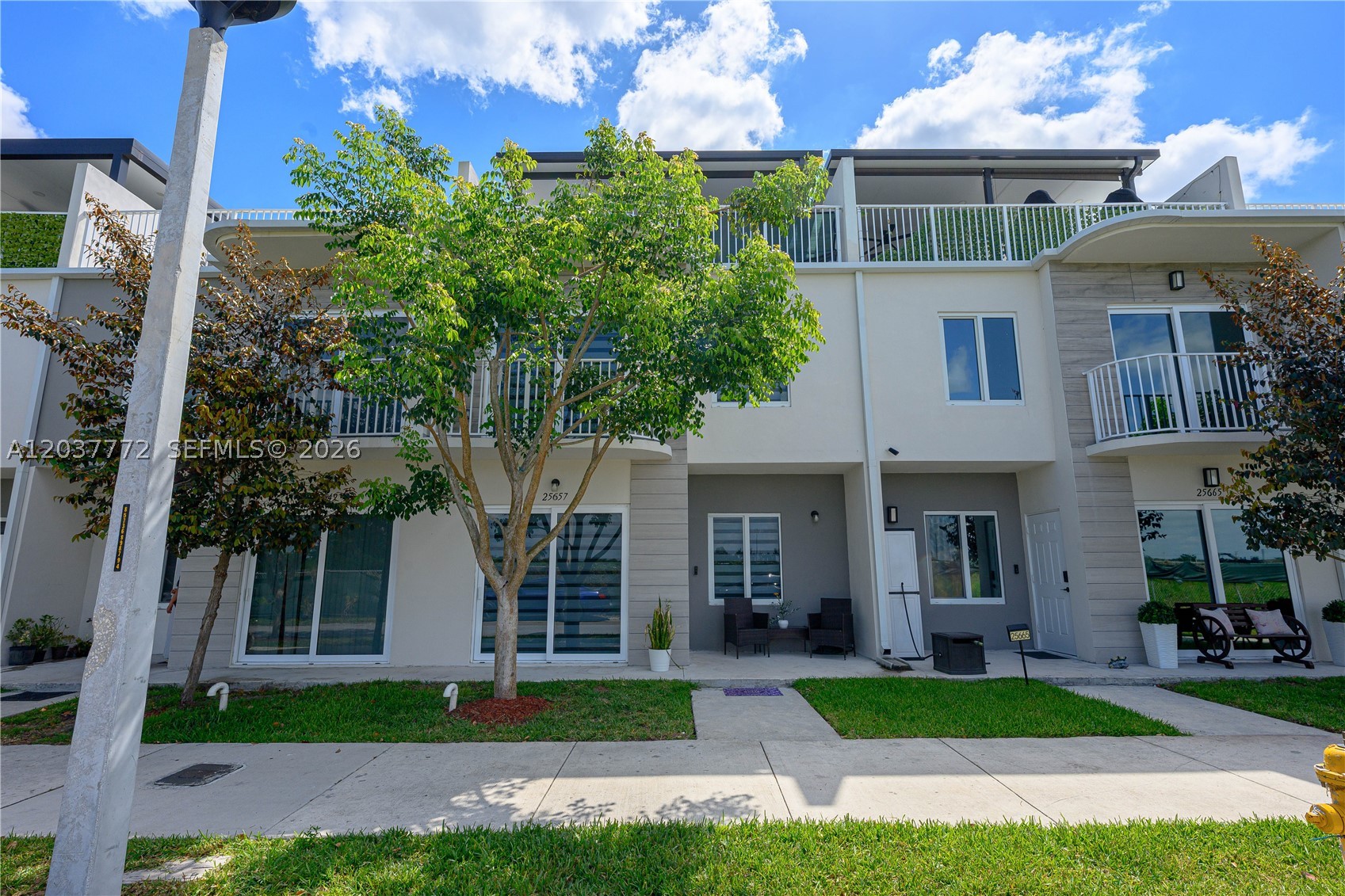 PARADISE ONE - Residential