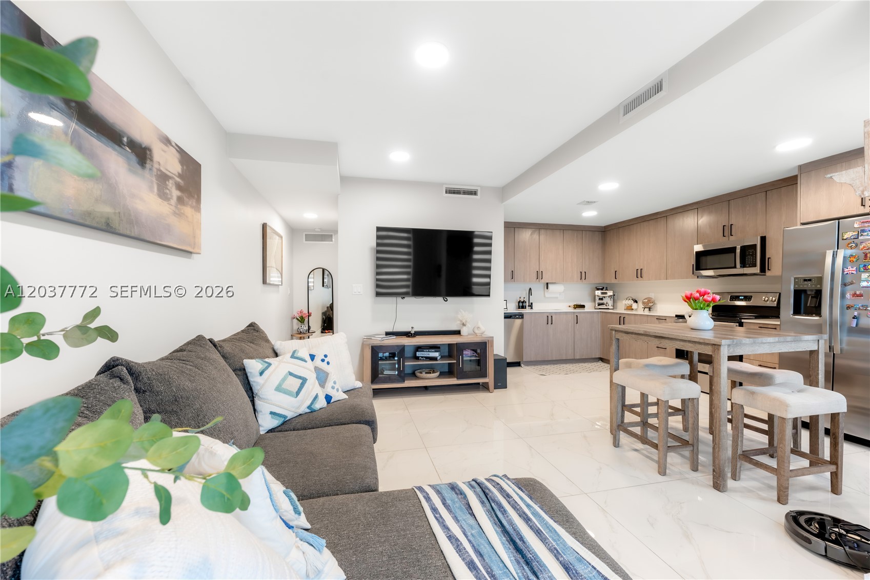PARADISE ONE - Residential