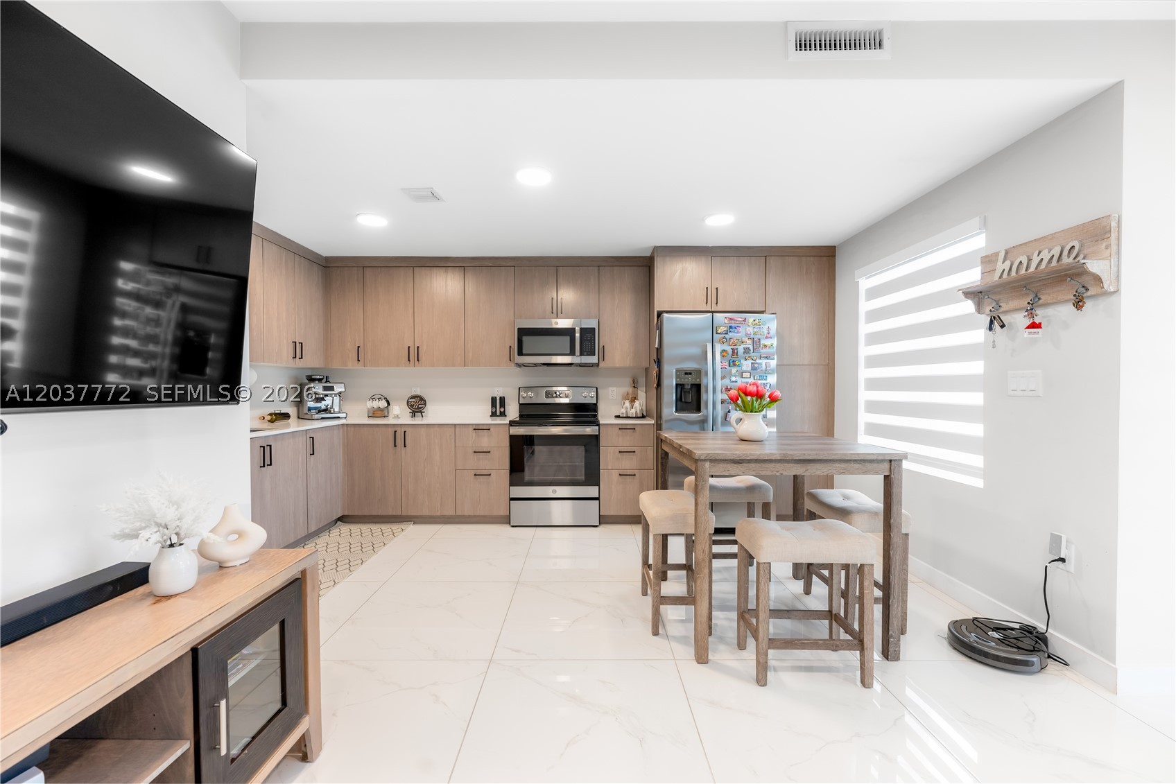 PARADISE ONE - Residential
