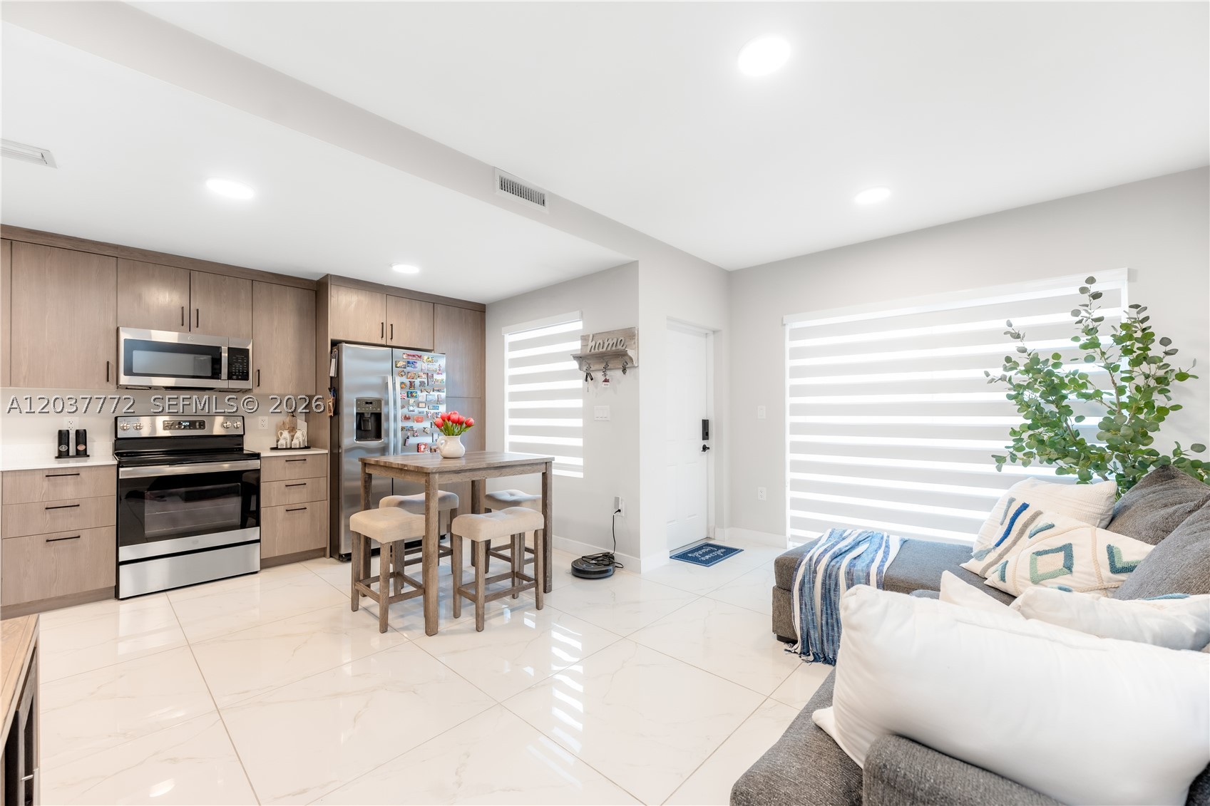 PARADISE ONE - Residential