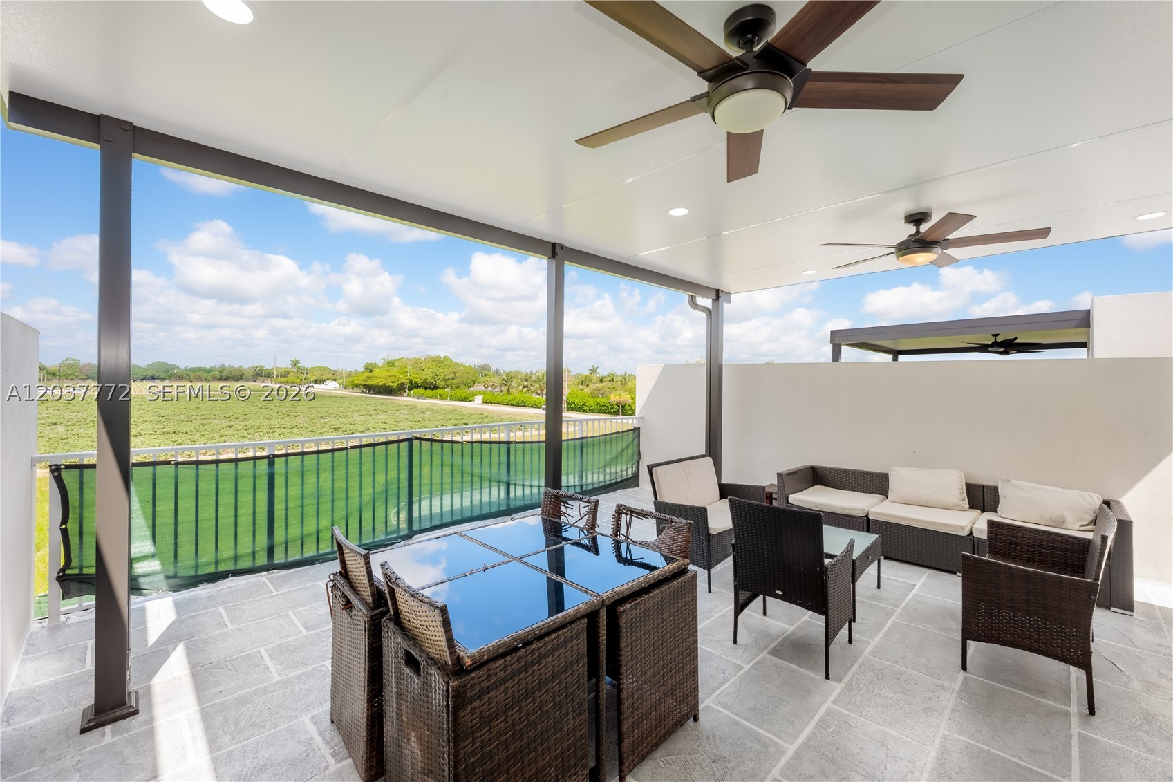 PARADISE ONE - Residential