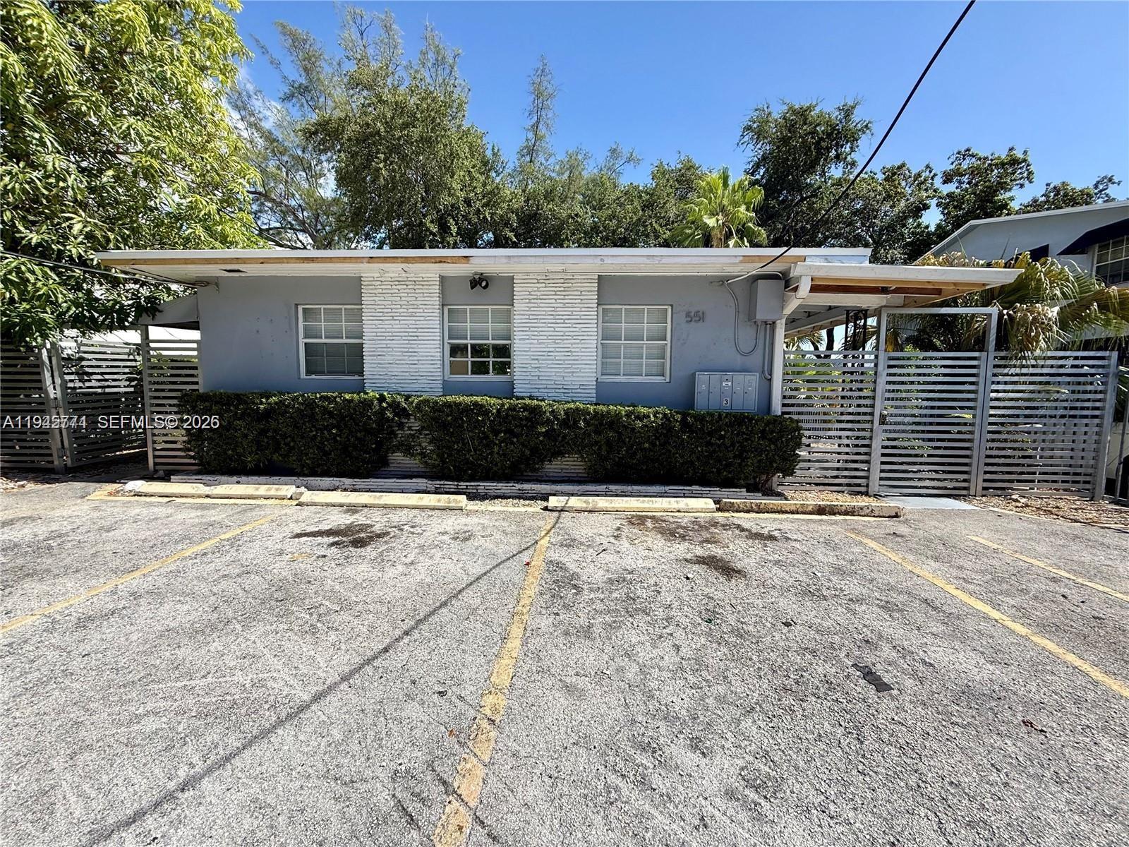 LEMON CITY WHITES - Residential Lease