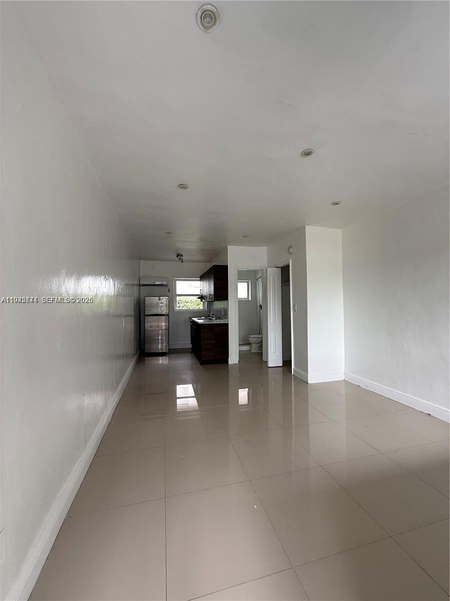 LEMON CITY WHITES - Residential Lease