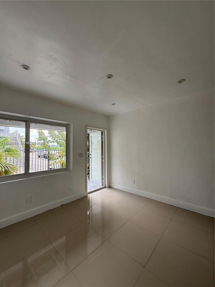 LEMON CITY WHITES - Residential Lease