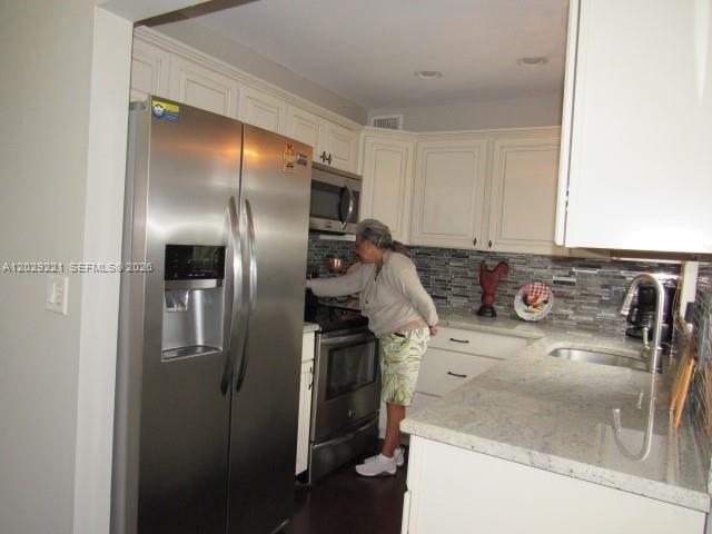 COVENTRY CONDO - Residential Lease