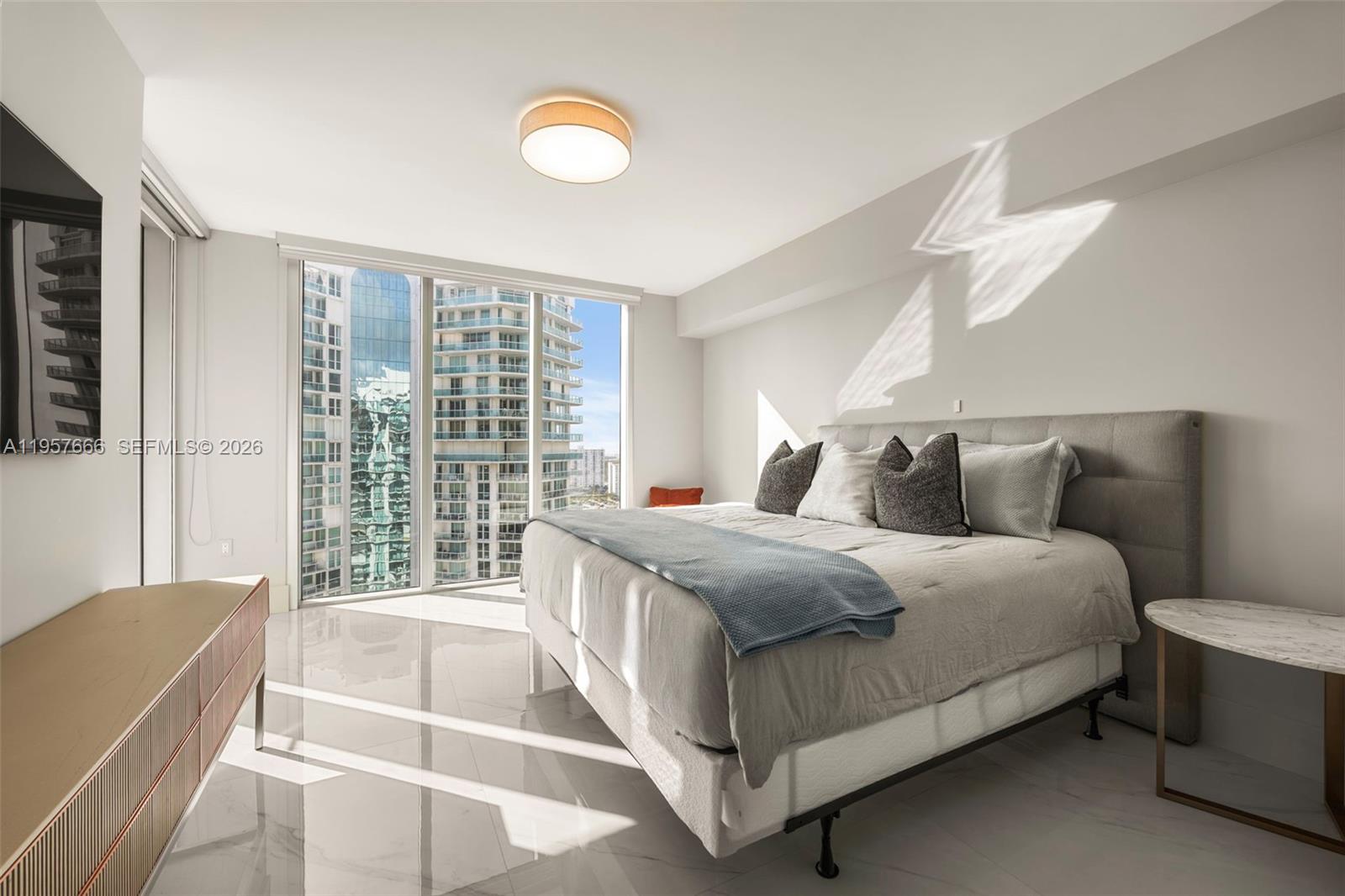 PARQUE TOWERS CONDO - Residential