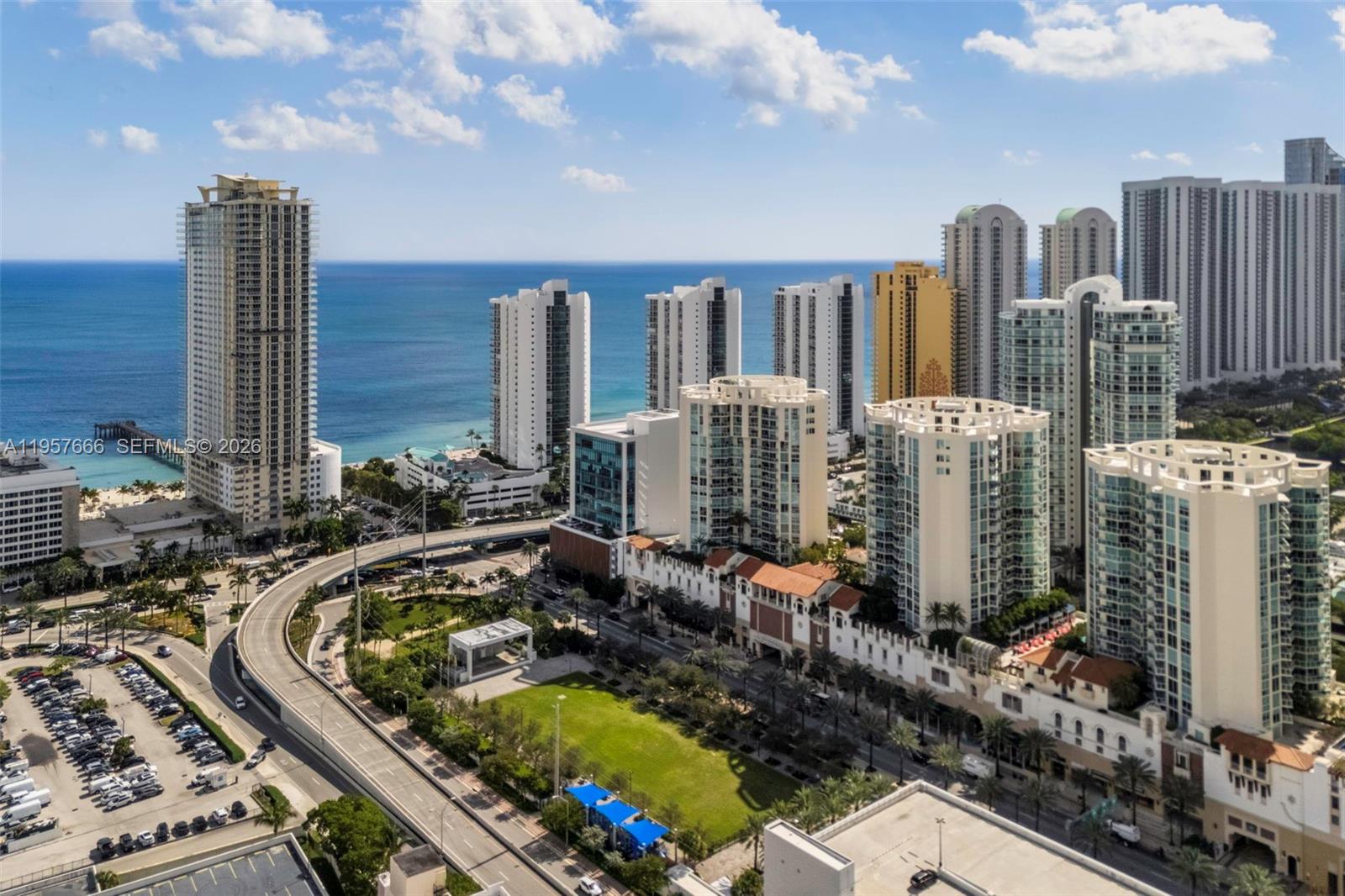 PARQUE TOWERS CONDO - Residential