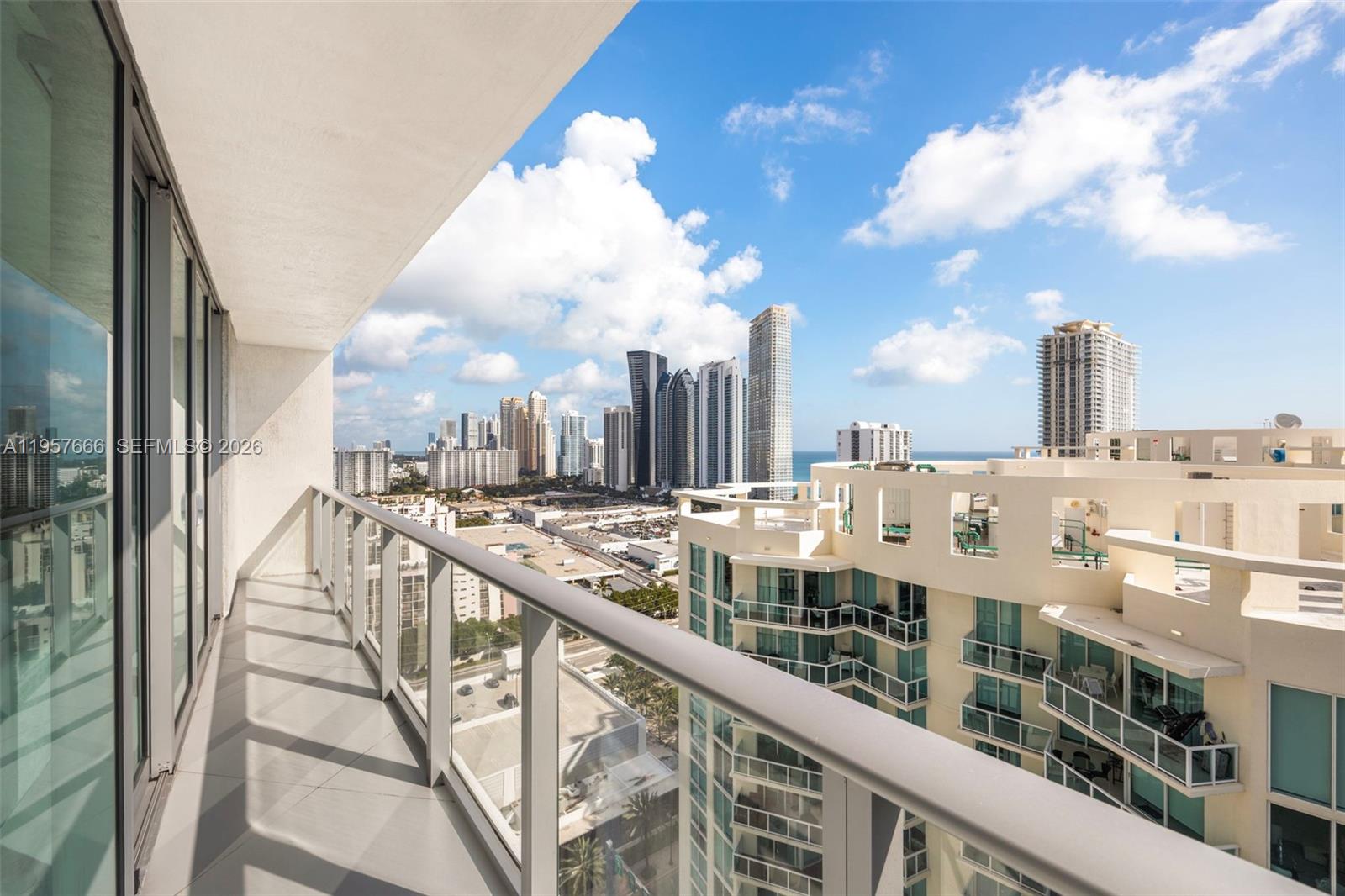 PARQUE TOWERS CONDO - Residential