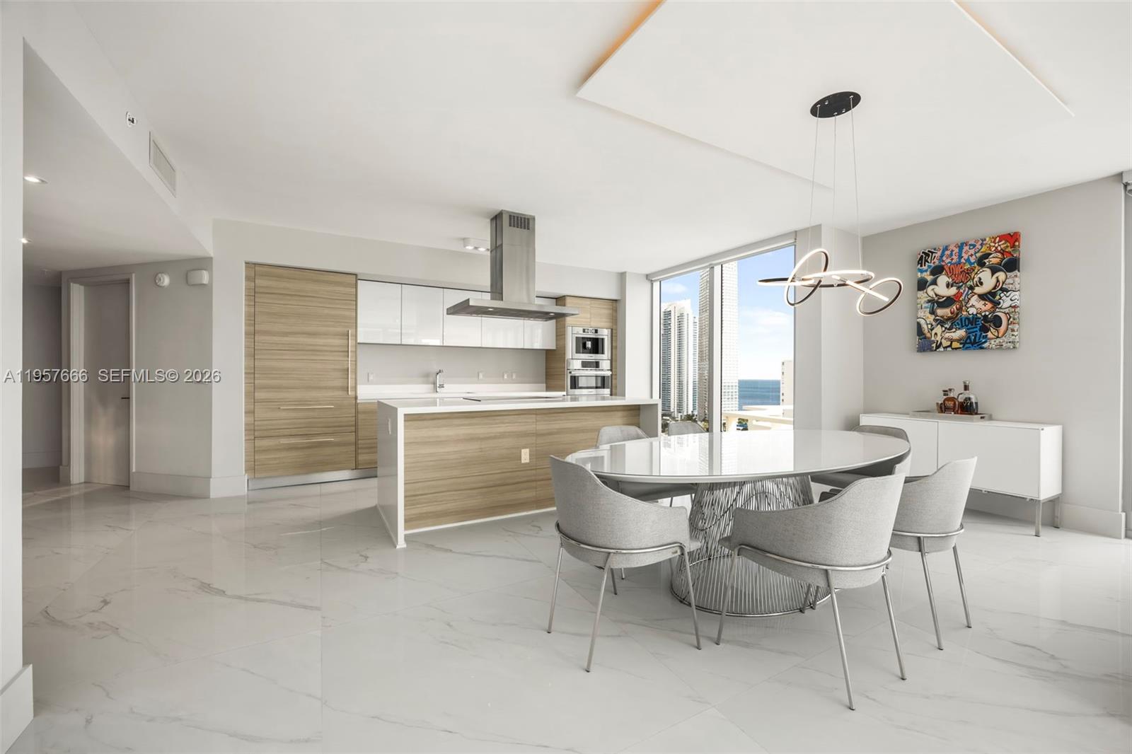 PARQUE TOWERS CONDO - Residential
