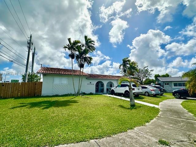 GOLDEN WEST - Residential Lease