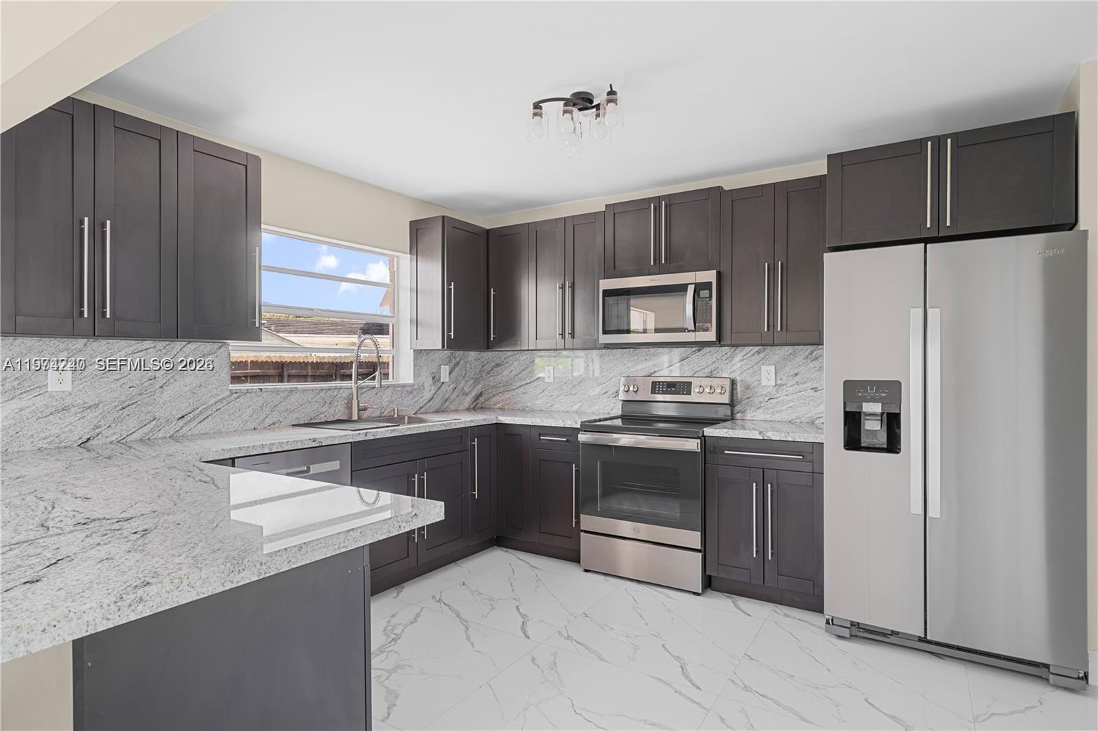 GOLDEN WEST - Residential Lease