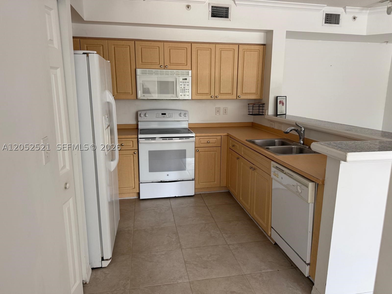 GABLES COURT CONDO - Residential Lease