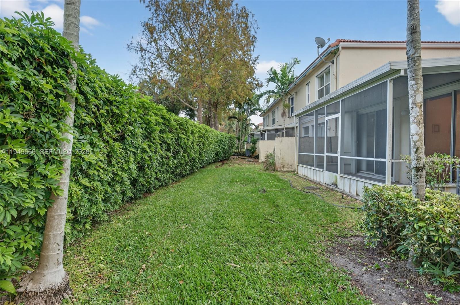 WYNDHAM LAKES EAST - Residential
