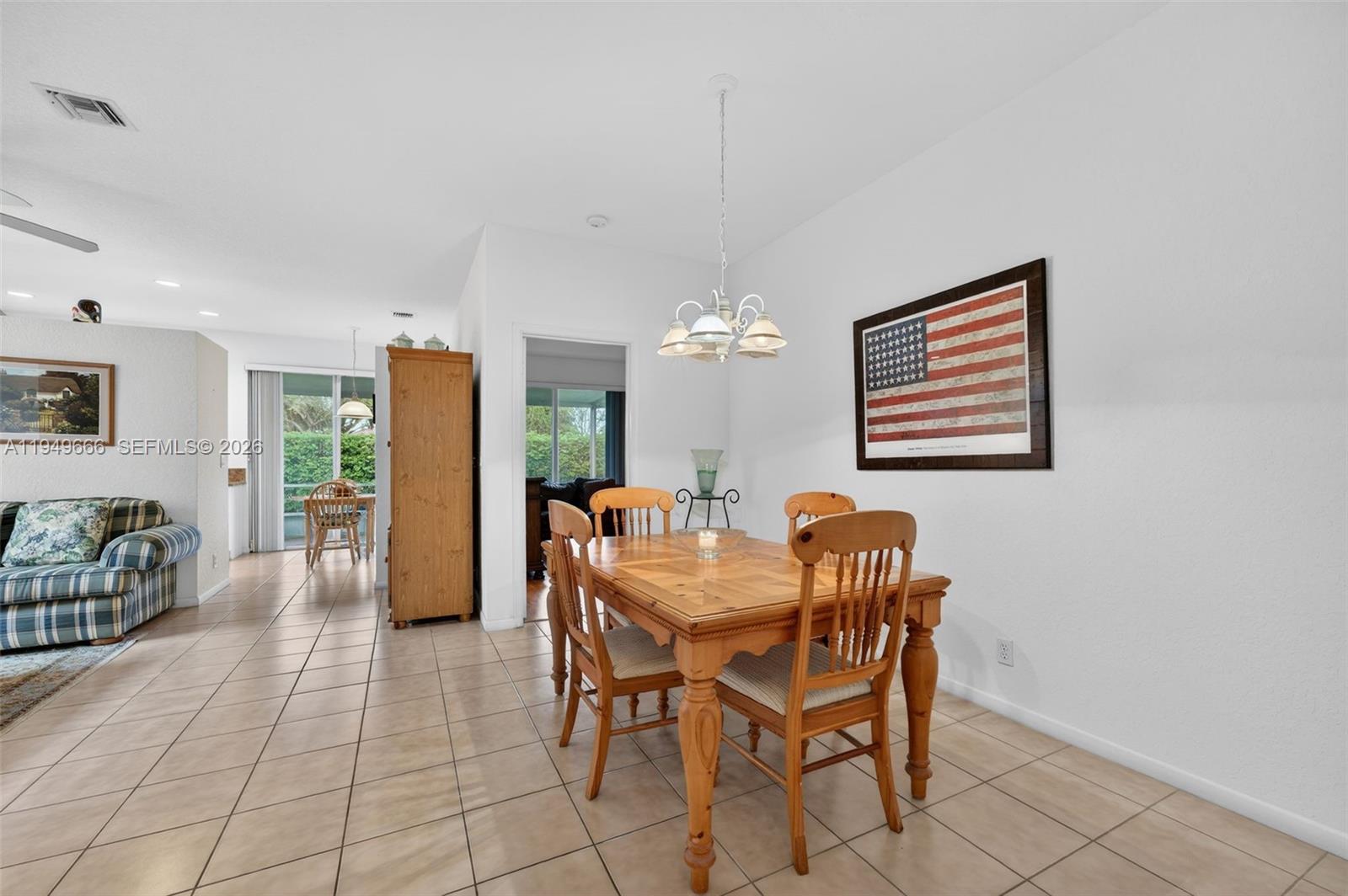 WYNDHAM LAKES EAST - Residential