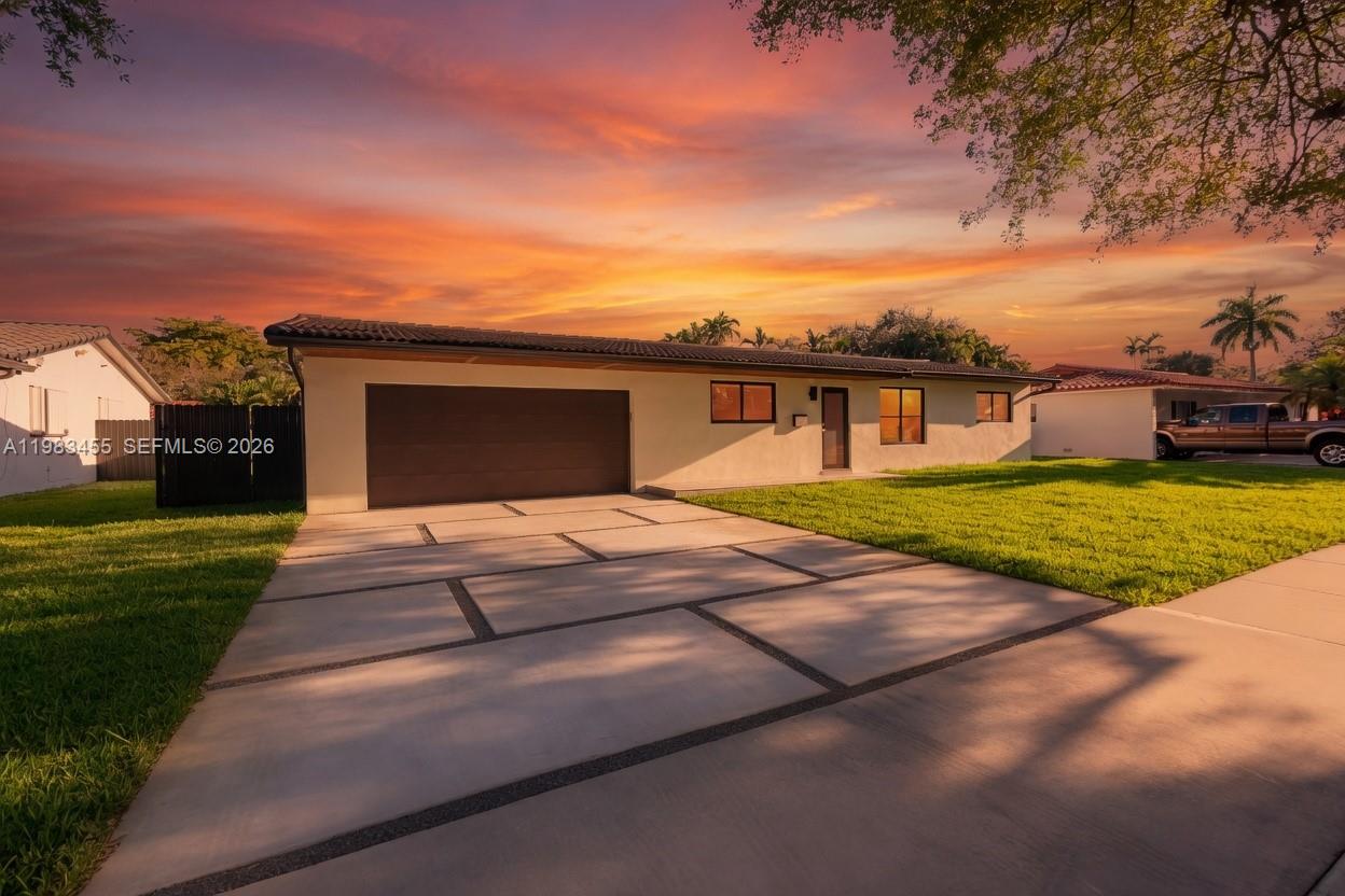 MIAMI LAKES SEC 4 - Residential