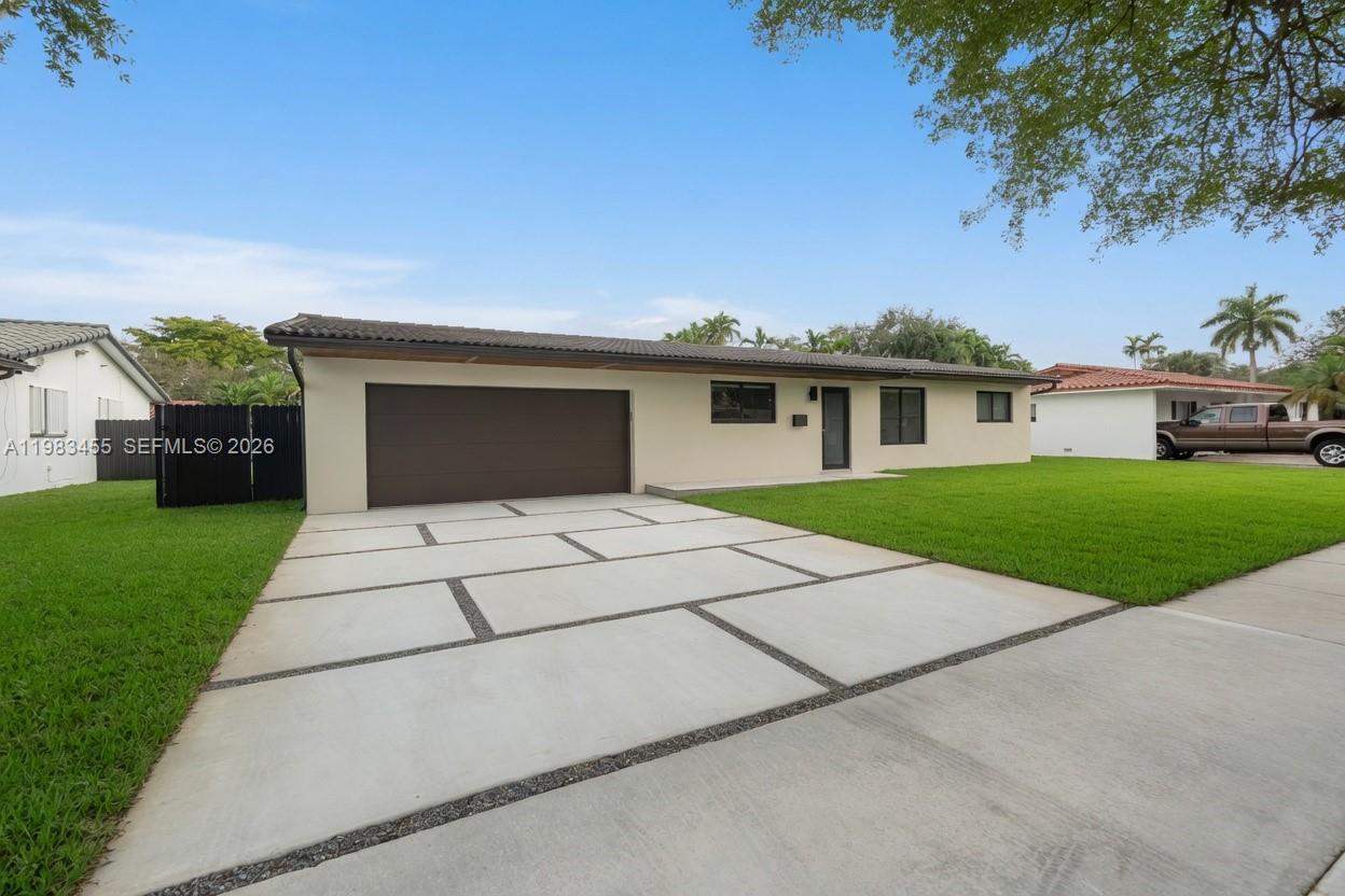 MIAMI LAKES SEC 4 - Residential
