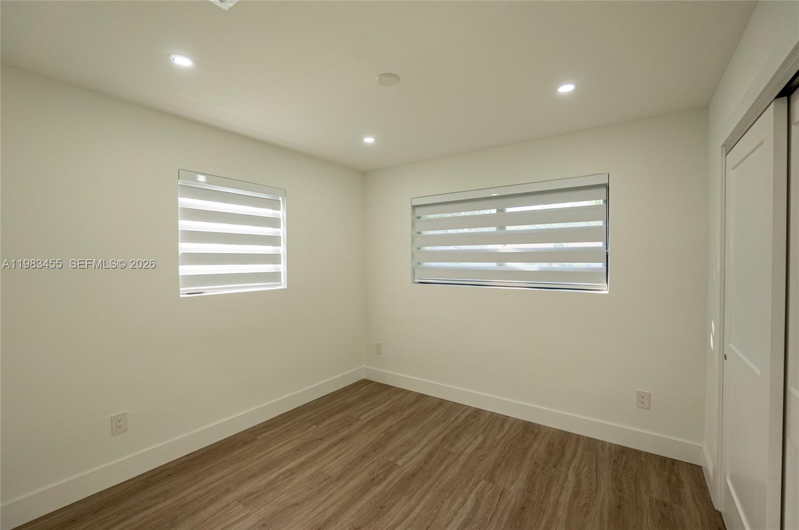 MIAMI LAKES SEC 4 - Residential