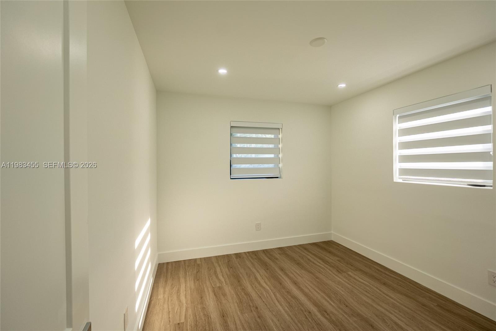 MIAMI LAKES SEC 4 - Residential