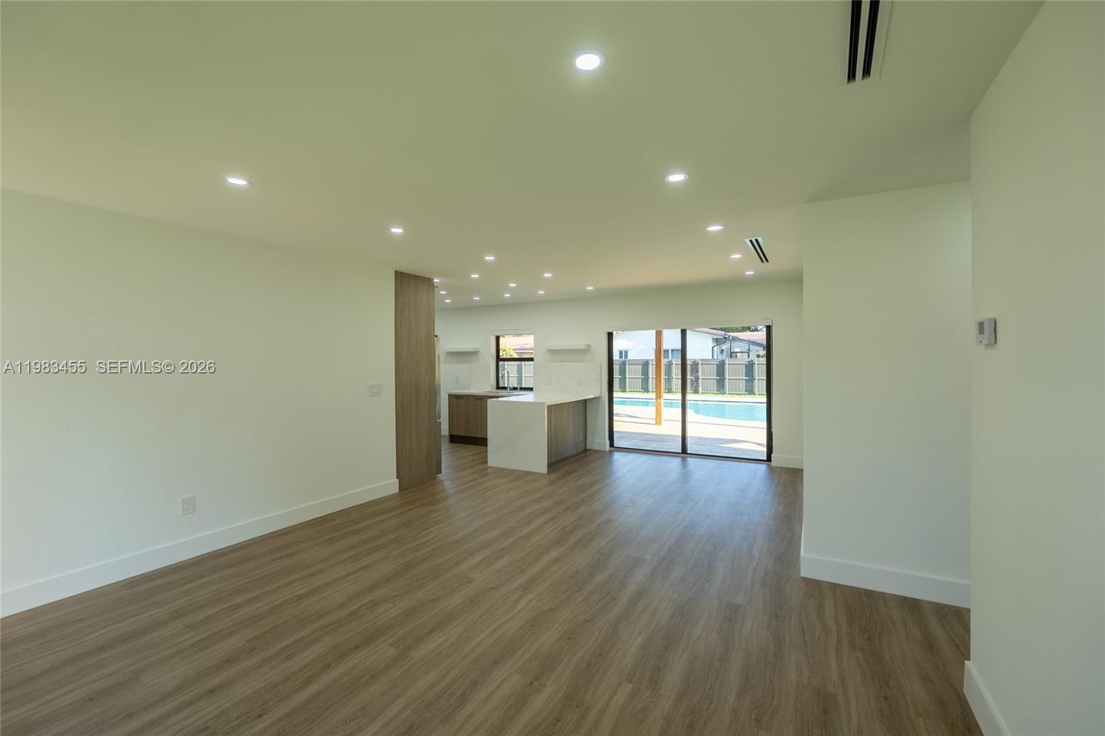 MIAMI LAKES SEC 4 - Residential