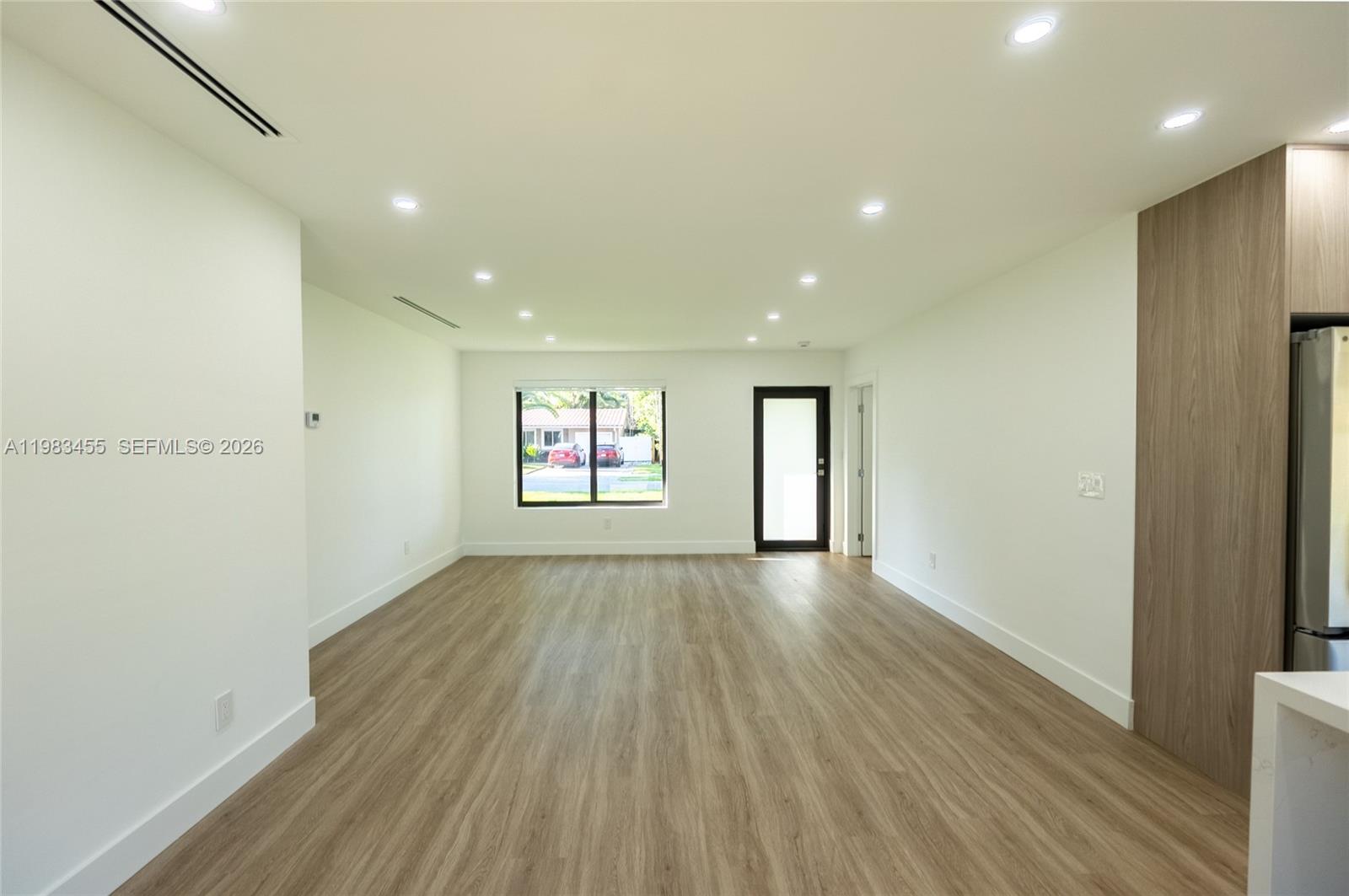 MIAMI LAKES SEC 4 - Residential