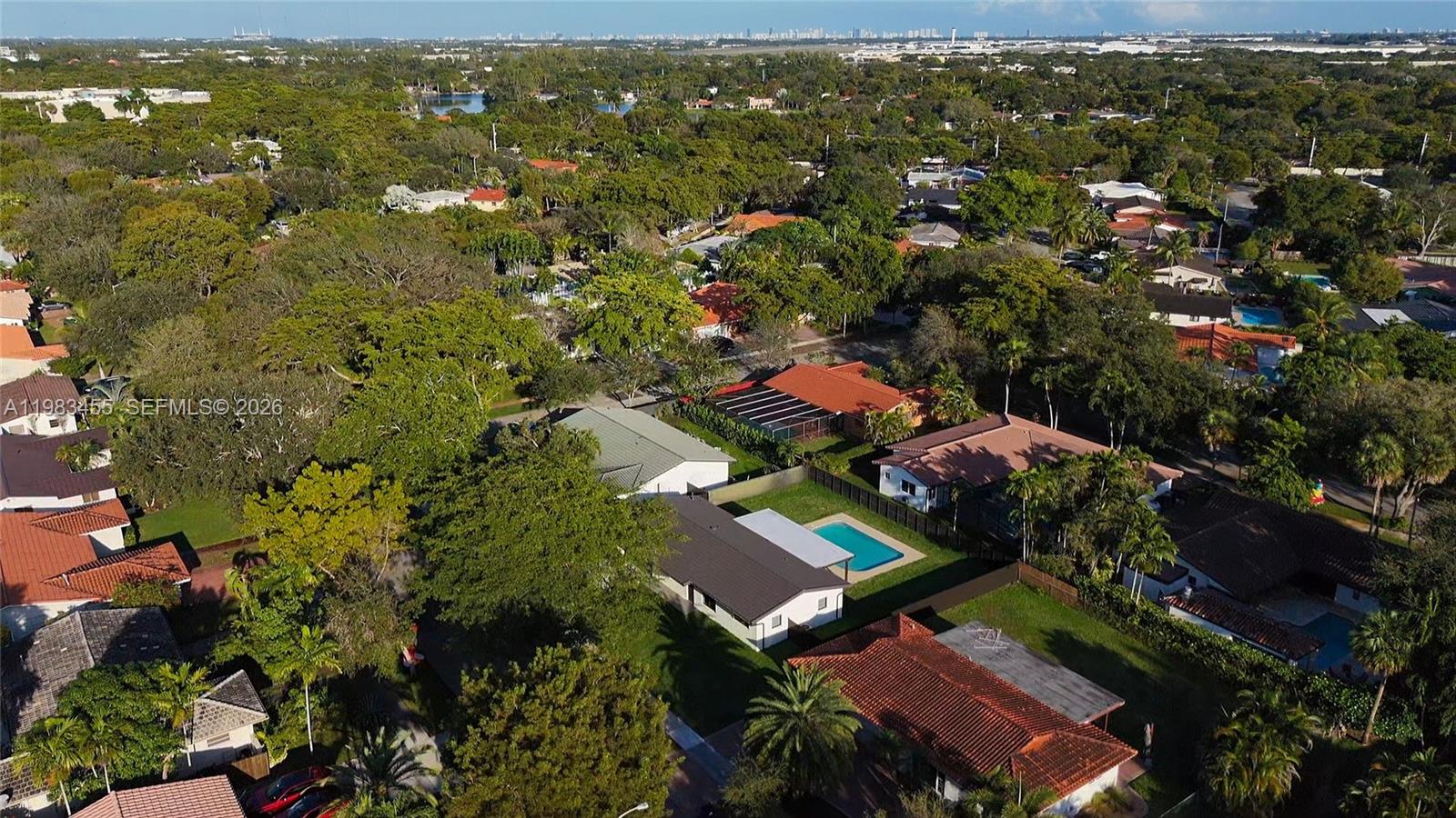 MIAMI LAKES SEC 4 - Residential