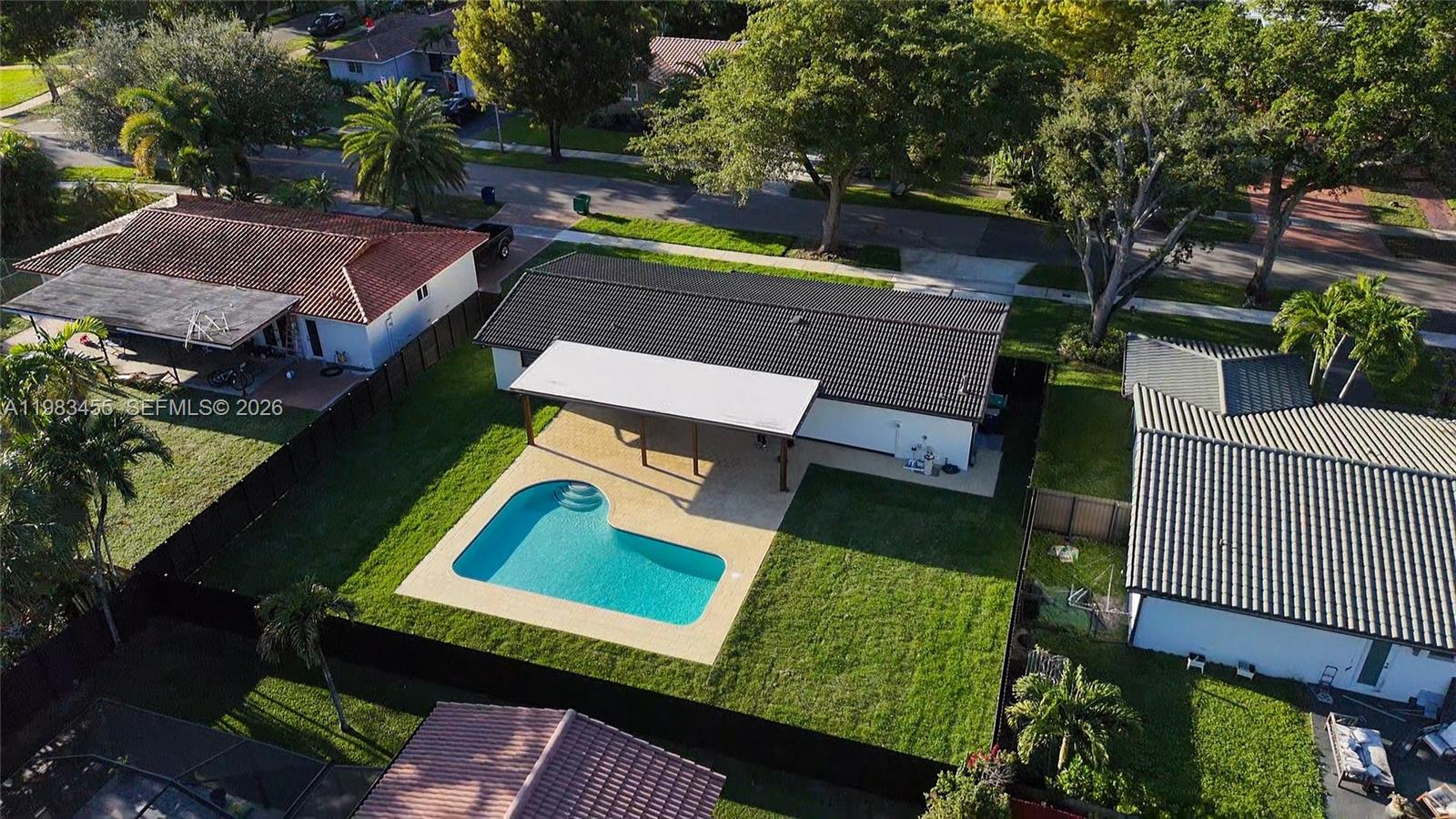 MIAMI LAKES SEC 4 - Residential