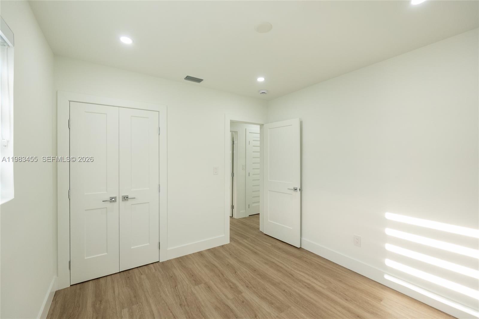 MIAMI LAKES SEC 4 - Residential